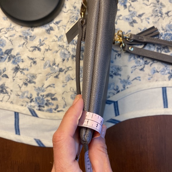 Anna Chang Purse w keychain or wristlet - Picture 5 of 8